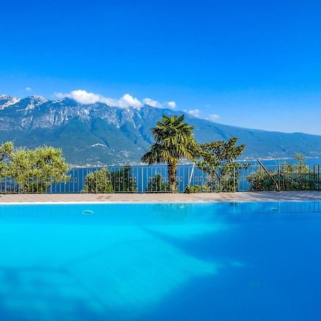 Casa Elka Residence Lake View And Pool By Garda Domus Mea Pieve  Dış mekan fotoğraf