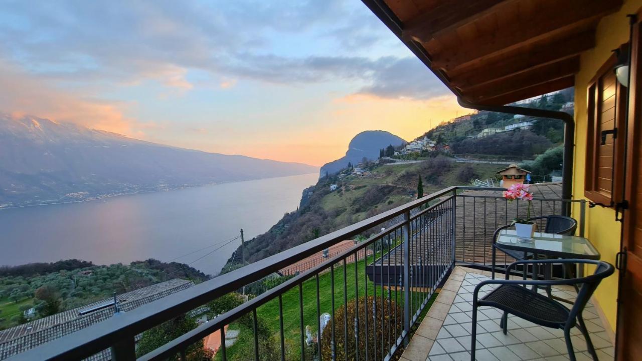 Casa Elka Residence Lake View And Pool By Garda Domus Mea Pieve  Dış mekan fotoğraf