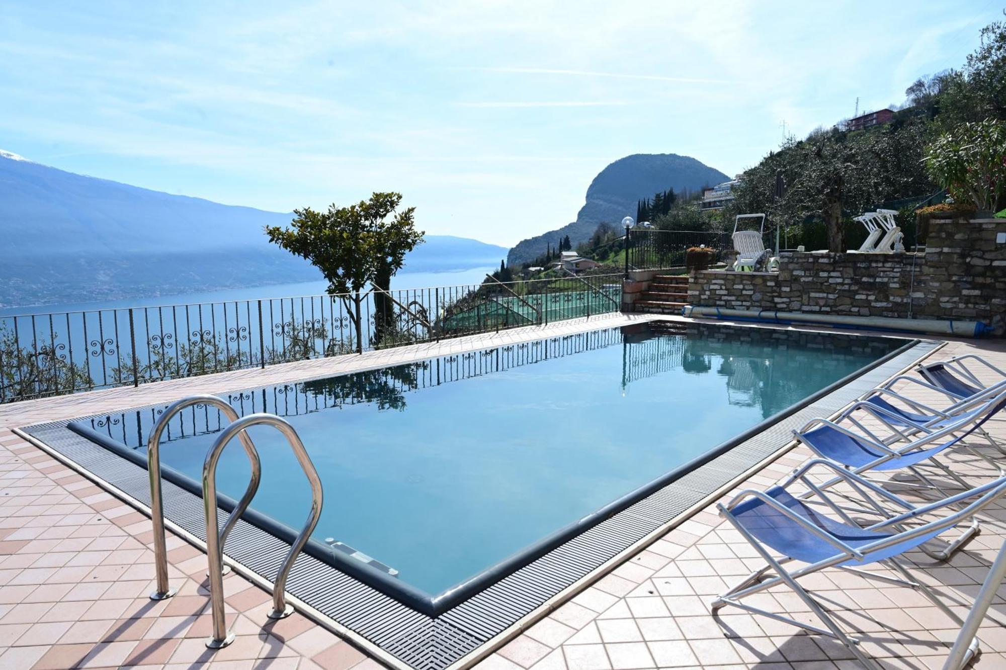 Casa Elka Residence Lake View And Pool By Garda Domus Mea Pieve  Dış mekan fotoğraf